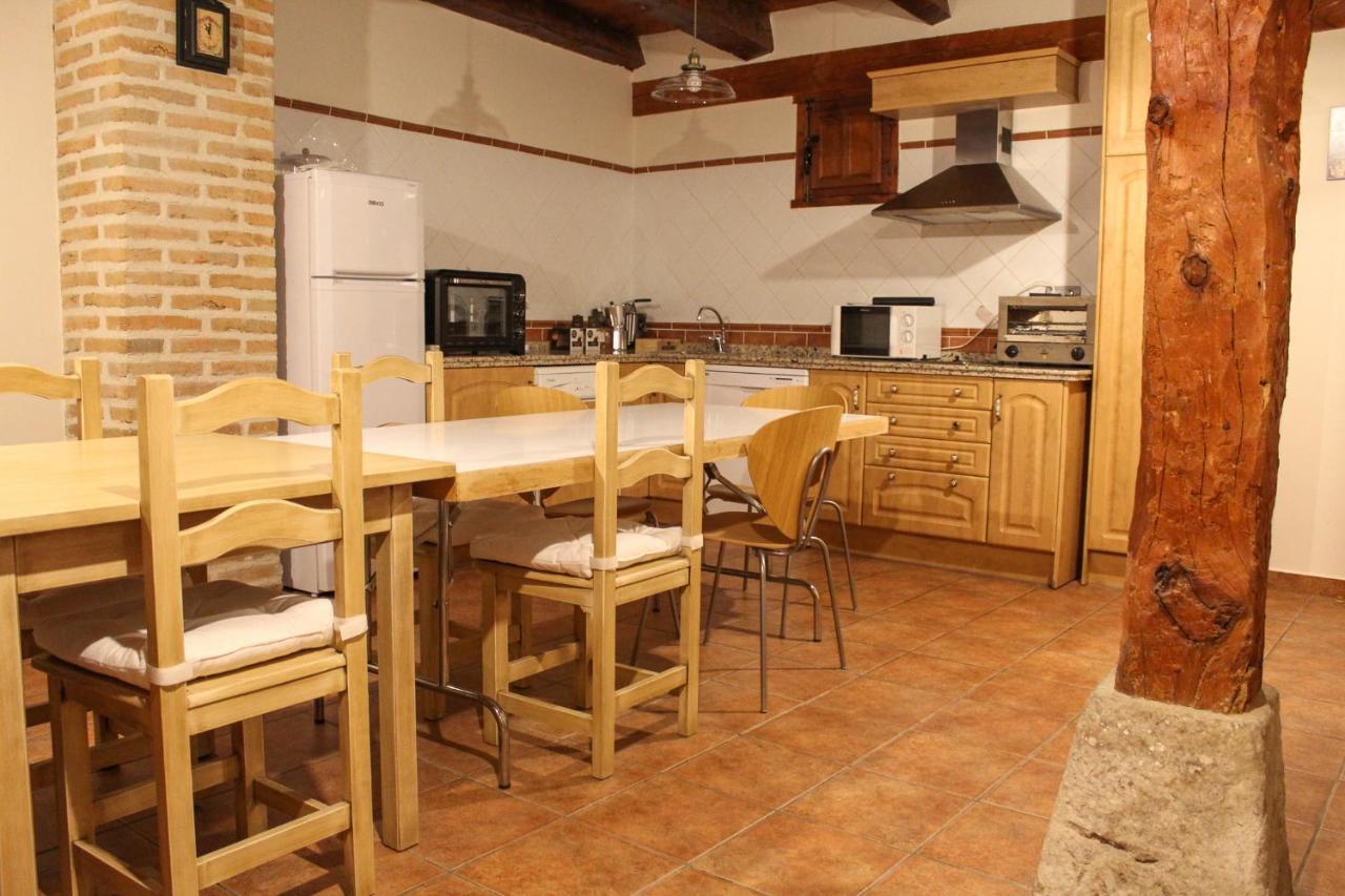 Casa Rural Las Bodegas Valbuena De Duero Extérieur photo