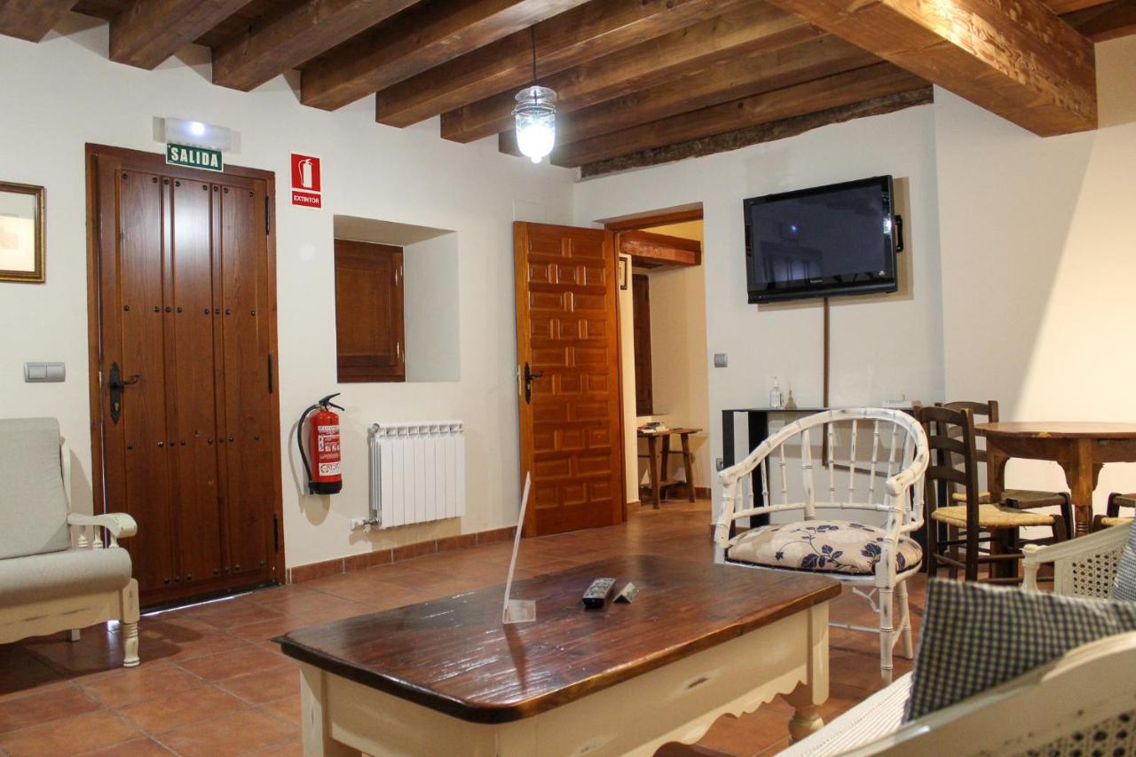 Casa Rural Las Bodegas Valbuena De Duero Extérieur photo
